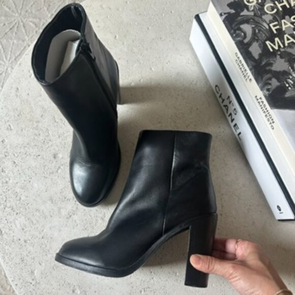 Anthropologie Shoes - Seychelles‎ Black Leather Block Heeled Ankle Boots Size 7